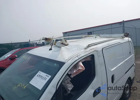 2015 Nissan Nv200 S z USA, uszkodzony, nr VIN 3N6CM0KN7FK703670